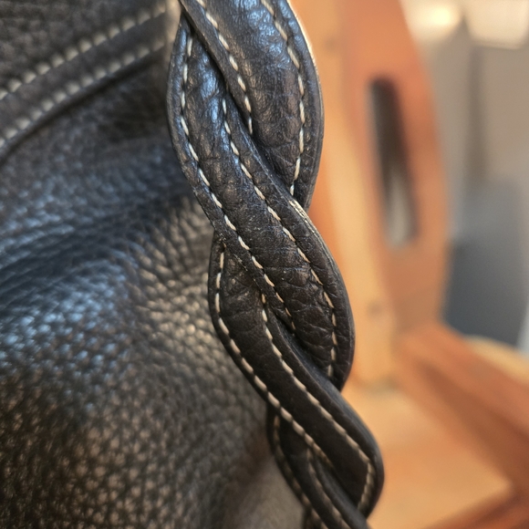 1993 BRIGHTON  Black PEBBLED LEATHER Shoulder Bag with Heart Charm - Picture 4 of 16